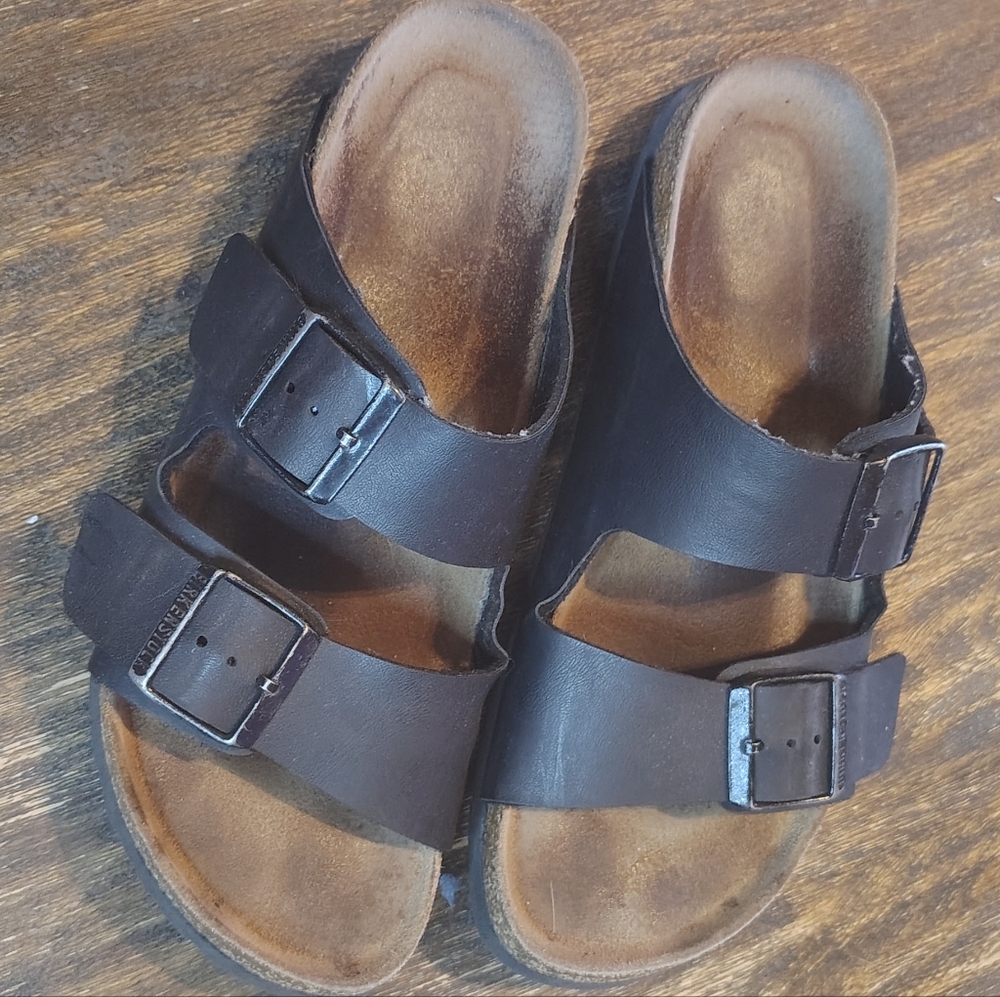 Classic Double-Buckle Leather Slide Sandals in Dark Brown